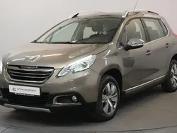 Grau Gebraucht 2015 Peugeot 2008 Allure SUV | 9.590 € (Fairer Preis)