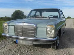 Blau Gebraucht 1971 Mercedes W115 Limousine | 14.750 €