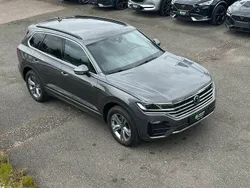 Siliziumgrau metallic Gebraucht 2021 VW Touareg R-line SUV | 40.900 € (Fairer Preis)
