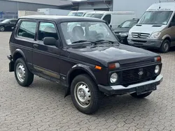 Rot Gebraucht 2015 Lada Taiga SUV | 3.450 €
