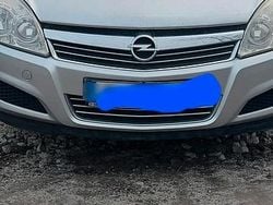 Silber Gebraucht 2007 Opel Astra Edition Kombi | 1.100 € (Guter Preis)