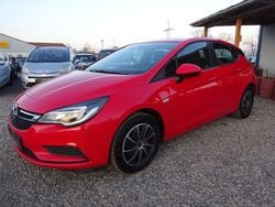 Rot Gebraucht 2017 Opel Astra Edition Limousine | 5.500 € (Superpreis)