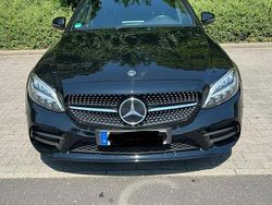 Schwarz Gebraucht 2019 Mercedes C220 AMG line Kombi | 18.000 € (Etwas zu teuer)