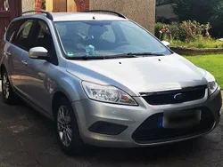 Silber Gebraucht 2011 Ford Focus Kombi | 3.000 € (Guter Preis)
