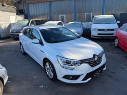 Weiß Gebraucht 2018 Renault Mégane GrandTour Life Kombi | 12.990 € (Fairer Preis)