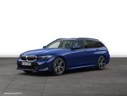 Blau Gebraucht 2024 BMW 330e Kombi | 50.740 € (Teuer)