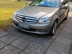Gold Gebraucht 2011 Mercedes C250 Limousine | 16.999 € (Teuer)