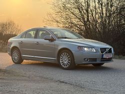 Silber Gebraucht 2012 Volvo S80 Inscription Limousine | 8.649 €