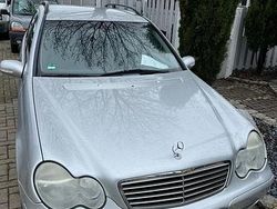 Silber Gebraucht 2003 Mercedes C180 Limousine | 2.000 € (Fairer Preis)