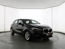Schwarz Gebraucht 2023 BMW 118 Advantage Kleinwagen | 22.440 € (Guter Preis)
