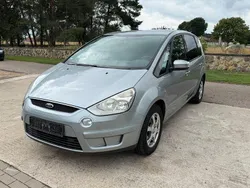 Grau Gebraucht 2008 Ford S-MAX Trend Van / Kleinbus | 2.500 € (Guter Preis)