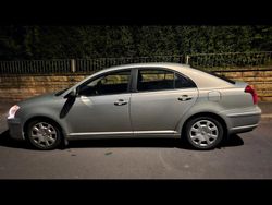 Beige Gebraucht 2006 Toyota Avensis T2 Limousine | 2.500 € (Guter Preis)
