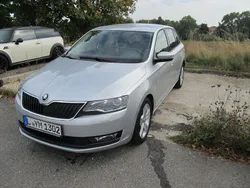 Silber Gebraucht 2017 Skoda Rapid Drive Limousine | 9.100 € (Fairer Preis)