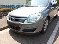 Grau Gebraucht 2005 Opel Astra Kombi | 2.450 € (Fairer Preis)