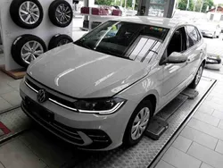 Grau Gebraucht 2022 VW Polo Style Limousine | 17.930 € (Guter Preis)