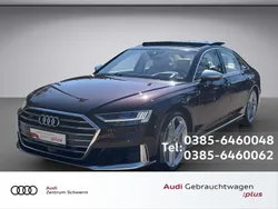 Red metallic Gebraucht 2020 Audi S8 Limousine | 78.990 € (Teuer)