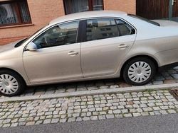 Gold Gebraucht 2008 VW Jetta Comfortline Limousine | 2.900 € (Superpreis)