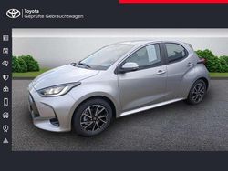 Silver metallic Gebraucht 2023 Toyota Yaris Hybrid Comfort Kleinwagen | 20.690 € (Fairer Preis)