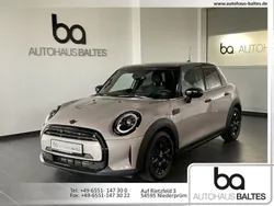 Grau Gebraucht 2024 Mini Cooper Classic Kleinwagen | 30.850 €