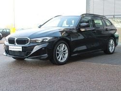 Schwarz Gebraucht 2023 BMW 318 Kombi | 27.240 € (Guter Preis)