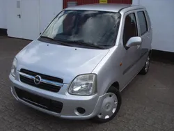 Silber Gebraucht 2004 Opel Agila Kleinwagen | 3.200 €