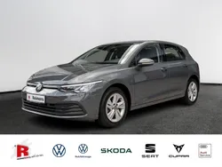 Grau Gebraucht 2022 VW Golf VIII Life Limousine | 22.989 € (Fairer Preis)