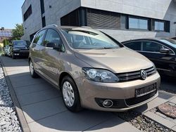 Braun Gebraucht 2011 VW Golf Plus Cross Style Van / Kleinbus | 5.990 € (Fairer Preis)