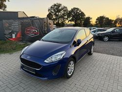 Blau Gebraucht 2017 Ford Fiesta Trend Kleinwagen | 5.690 € (Etwas zu teuer)