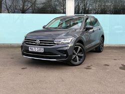 Grau Gebraucht 2021 VW Tiguan Elegance SUV | 26.990 € (Teuer)