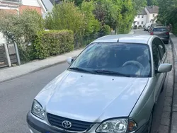Grau Gebraucht 2002 Toyota Avensis T2 Kleinwagen | 2.500 € (Superpreis)