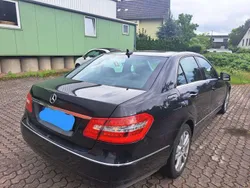 Schwarz Gebraucht 2011 Mercedes E220 Avantgarde Limousine | 11.500 € (Fairer Preis)