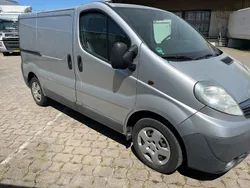 Silber Gebraucht 2011 Opel Vivaro Van | 4.600 €