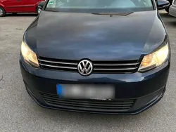 Blau Gebraucht 2012 VW Touran Van / Kleinbus | 6.700 € (Fairer Preis)