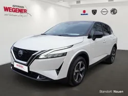 Pearl white/black m Gebraucht 2023 Nissan Qashqai N-Connecta SUV | 31.700 € (Fairer Preis)