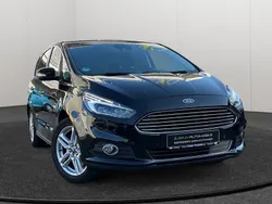Schwarz Gebraucht 2017 Ford S-MAX Titanium Van / Kleinbus | 19.950 € (Fairer Preis)