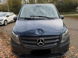 Blau Gebraucht 2015 Mercedes Vito Kombi | 10.500 €