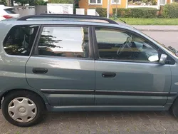 Grün Gebraucht 2003 Mitsubishi Space Star Van / Kleinbus | 2.800 €