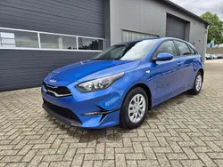 Blue flame metallic Neu 2025 Kia Ceed Vision Limousine | 24.250 € (Fairer Preis)