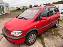 Rot Gebraucht 2002 Opel Zafira Elegance Van / Kleinbus | 499 € (Superpreis)
