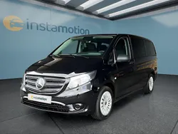 Schwarz Gebraucht 2023 Mercedes Vito Van / Kleinbus | 39.999 €