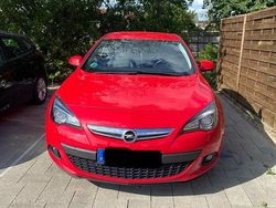 Rot Gebraucht 2012 Opel Astra GTC Limousine | 6.200 € (Teuer)