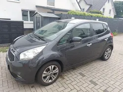 Grau Gebraucht 2016 Kia Venga DREAM-TEAM Edition Kleinwagen | 8.300 € (Fairer Preis)