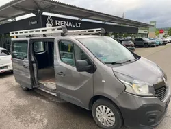 Stahlgrau (metallic) Gebraucht 2016 Renault Trafic Van | 12.800 € (Fairer Preis)