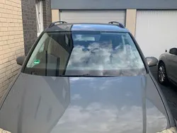 Grau Gebraucht 2003 VW Touran Basis Van / Kleinbus | 1.500 € (Guter Preis)