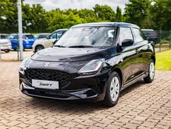 Super black pearl metallic Neu 2025 Suzuki Swift Club Limousine | 19.999 €