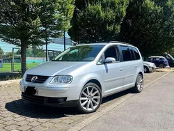 Silber Gebraucht 2004 VW Touran Comfortline Van / Kleinbus | 3.750 € (Fairer Preis)