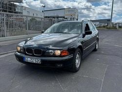 Schwarz Gebraucht 2000 BMW 520 Kombi | 2.750 € (Fairer Preis)