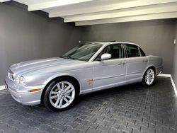 Silber Gebraucht 2003 Jaguar XJ Limousine | 7.990 €