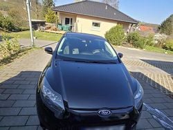 Schwarz Gebraucht 2012 Ford Focus Trend Limousine | 3.299 € (Etwas zu teuer)