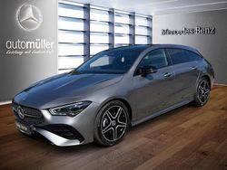Grau Gebraucht 2024 Mercedes CLA180 Shooting Brake AMG Kombi | 32.970 €